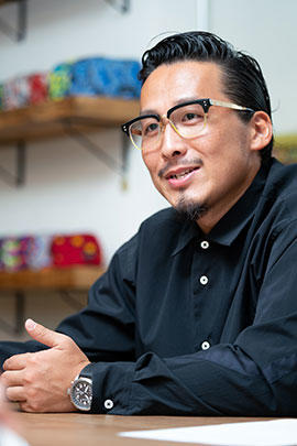 写真:銅冶勇人さん
