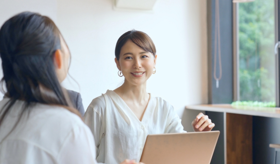 年間休日120日以上